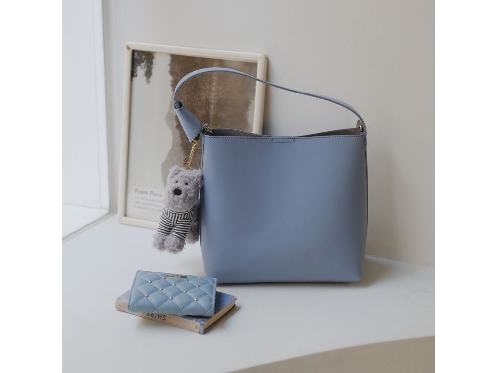 "好き”を足して、自分だけのバックに！